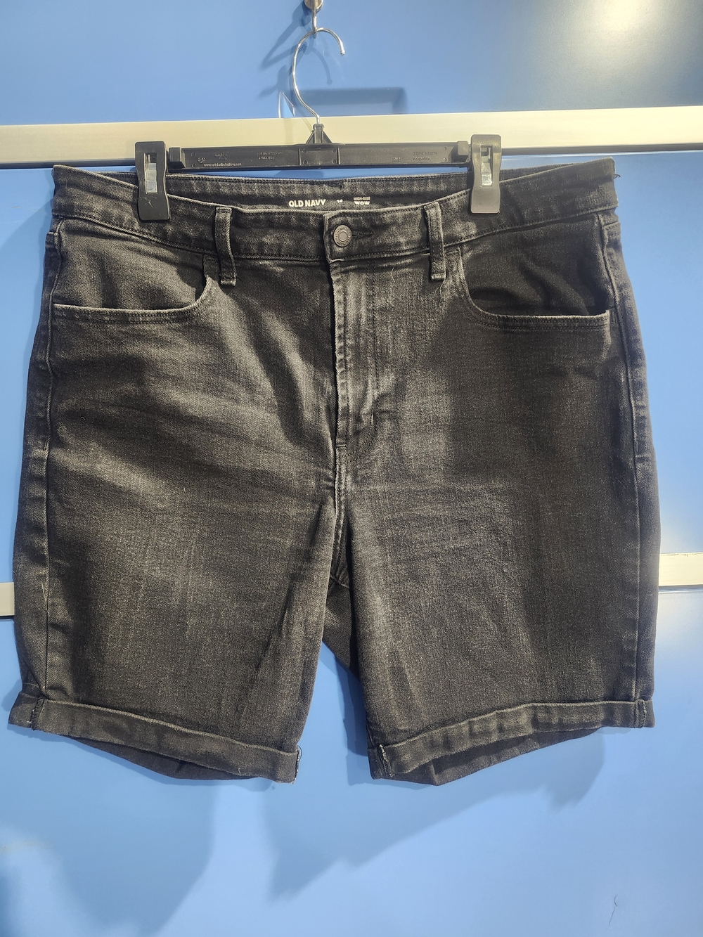 Old Navy Women’s WOW High-Rise Black Denim Shorts Size 16